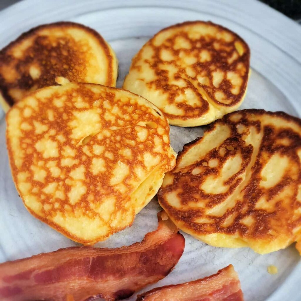 Delicious LowCarb Cream Cheese Pancakes Daily Yum